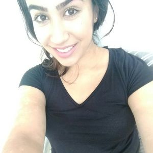 Meet your Posher, Jazmin